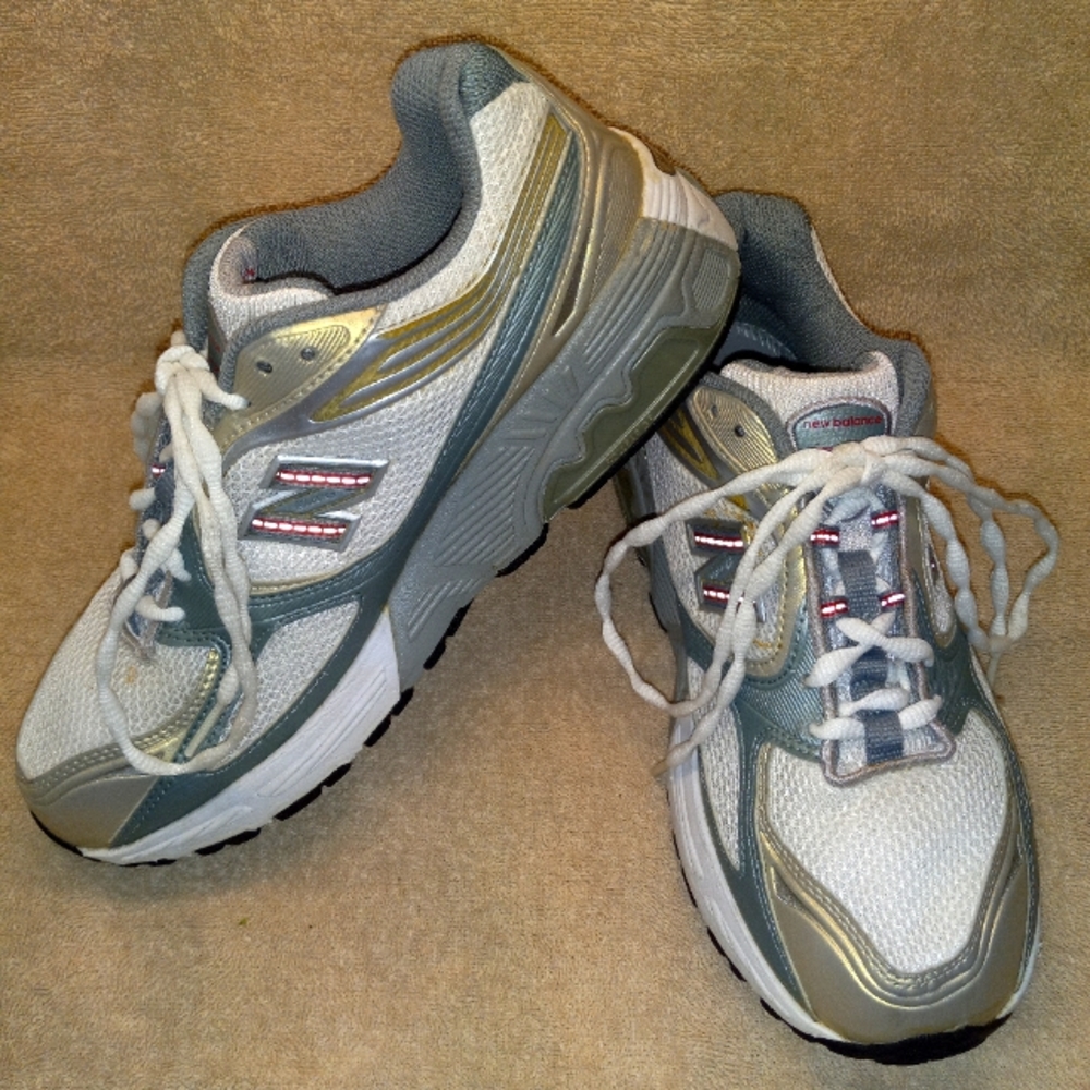 New Balance Acteva 817 women's size 9.5 sneakers Newbalance shoes grey tennis NB